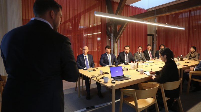 Em Copenhague, governador do RJ se reúne com a Agência de Governo Digital da Dinamarca para ampliar o alcance dos serviços públicos do Estado