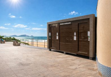 Macaé instala os primeiros banheiros autolimpantes do Estado do Rio de Janeiro Macaé instala os primeiros banheiros autolimpantes do Estado do Rio de Janeiro