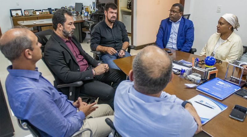 Governo e Sindservi definem reajuste de 6% para os servidores municipais de Macaé