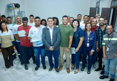 Alunos do curso de movimentação de cargas recebem certificados na Usina de Letras
