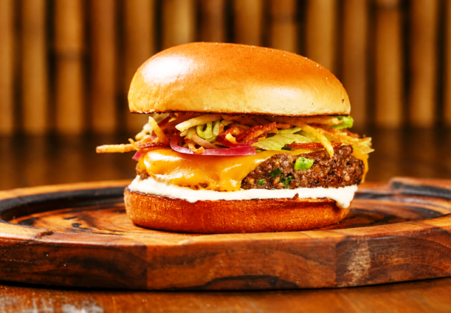 “9º Beach Burger” começa nesta quinta-feira na orla dos Cavaleiros “9º Beach Burger” começa nesta quinta-feira na orla dos Cavaleiros