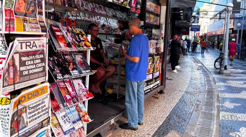 Ação do Fundecam orienta comerciantes sobre acesso ao microcrédito municipal de Campos Ação do Fundecam orienta comerciantes sobre acesso ao microcrédito municipal de Campos