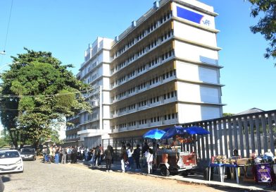 Campos: Aprovados em Processo Seletivo devem entregar documentos para assinatura de contrato Campos: Aprovados em Processo Seletivo devem entregar documentos para assinatura de contrato