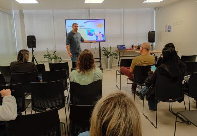 Palestra no Sebrae capacita pequenos empresários de Campos para compras públicas