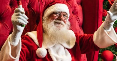 Natal chega primeiro em Rio das Ostras: Shopping Plaza confirma chegada do Papai Noel de helicóptero neste sábado (17) Natal chega primeiro em Rio das Ostras: Shopping Plaza confirma chegada do Papai Noel de helicóptero neste sábado (17)
